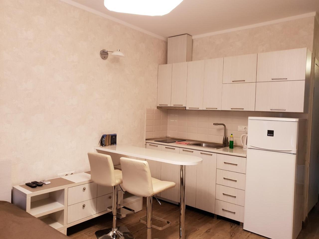 Batumi Apartments Guli Esterno foto