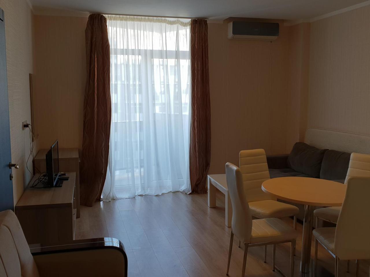 Batumi Apartments Guli Esterno foto