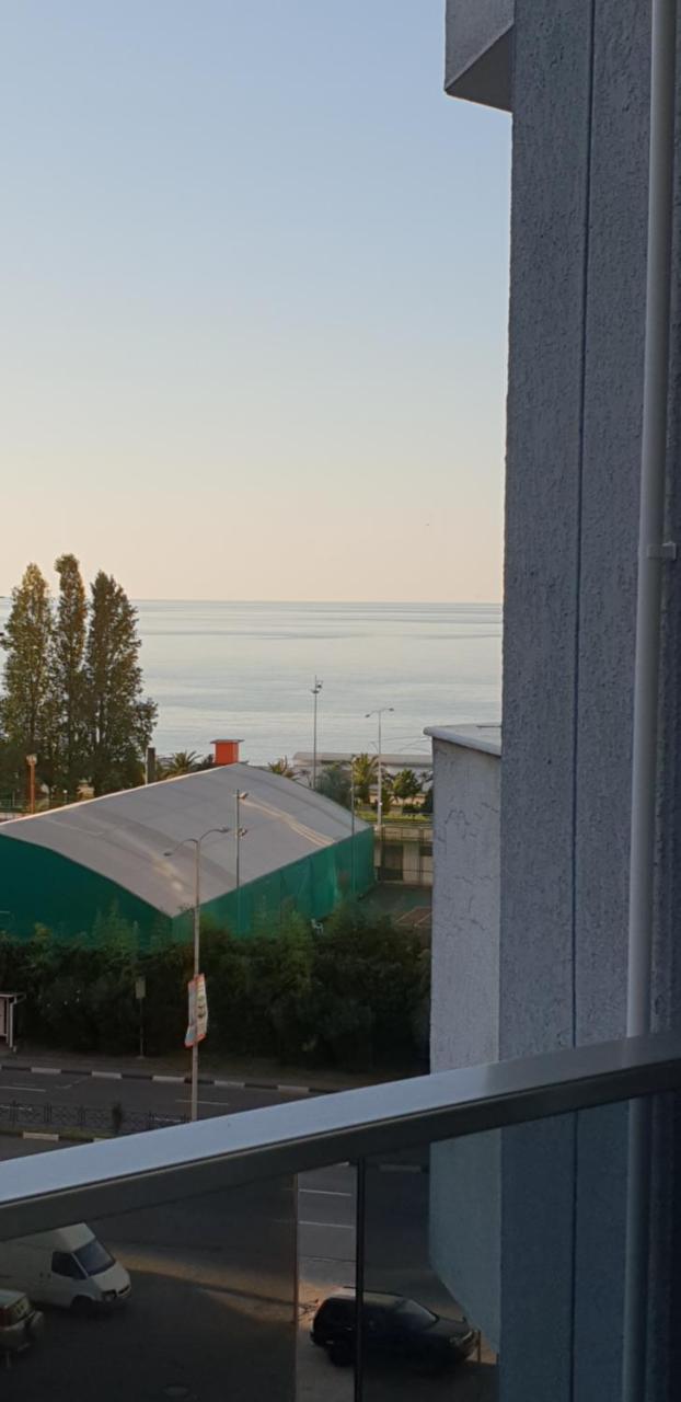 Batumi Apartments Guli Esterno foto