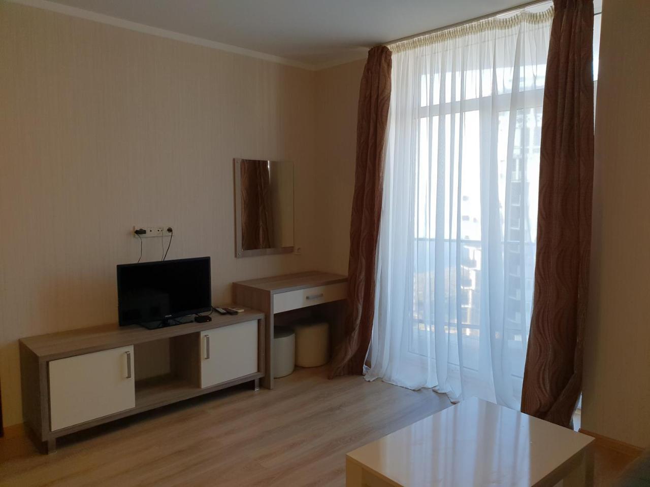 Batumi Apartments Guli Esterno foto
