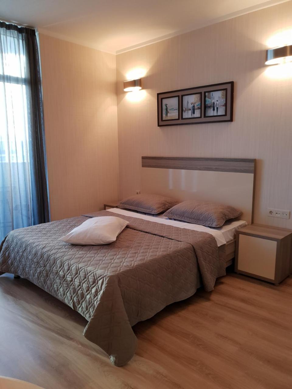 Batumi Apartments Guli Esterno foto