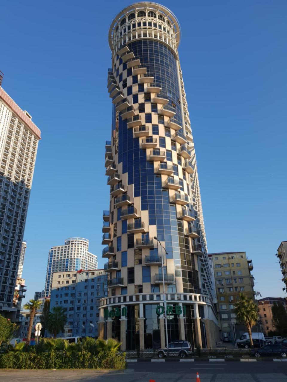 Batumi Apartments Guli Esterno foto